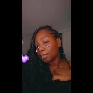 Meet your Posher, Liz